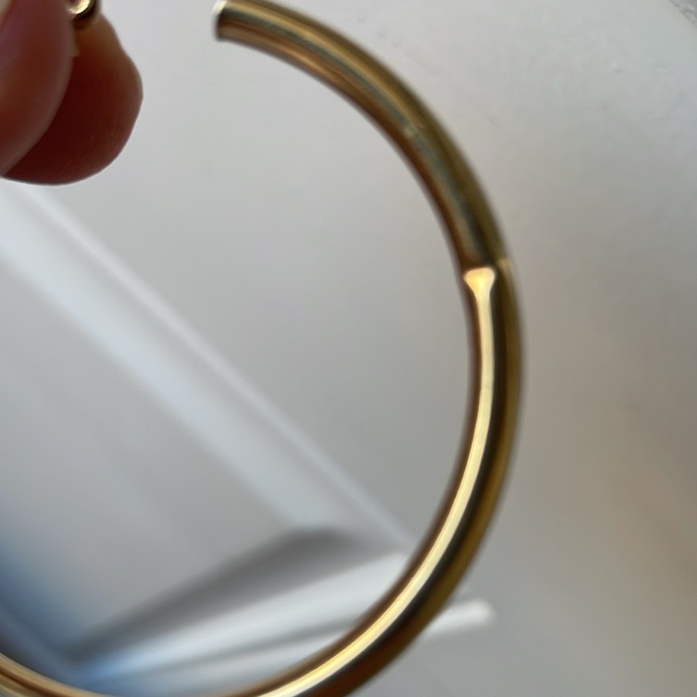14K Yellow Gold Big Classic Hoop Earrings⭐️ - Picture 13 of 13